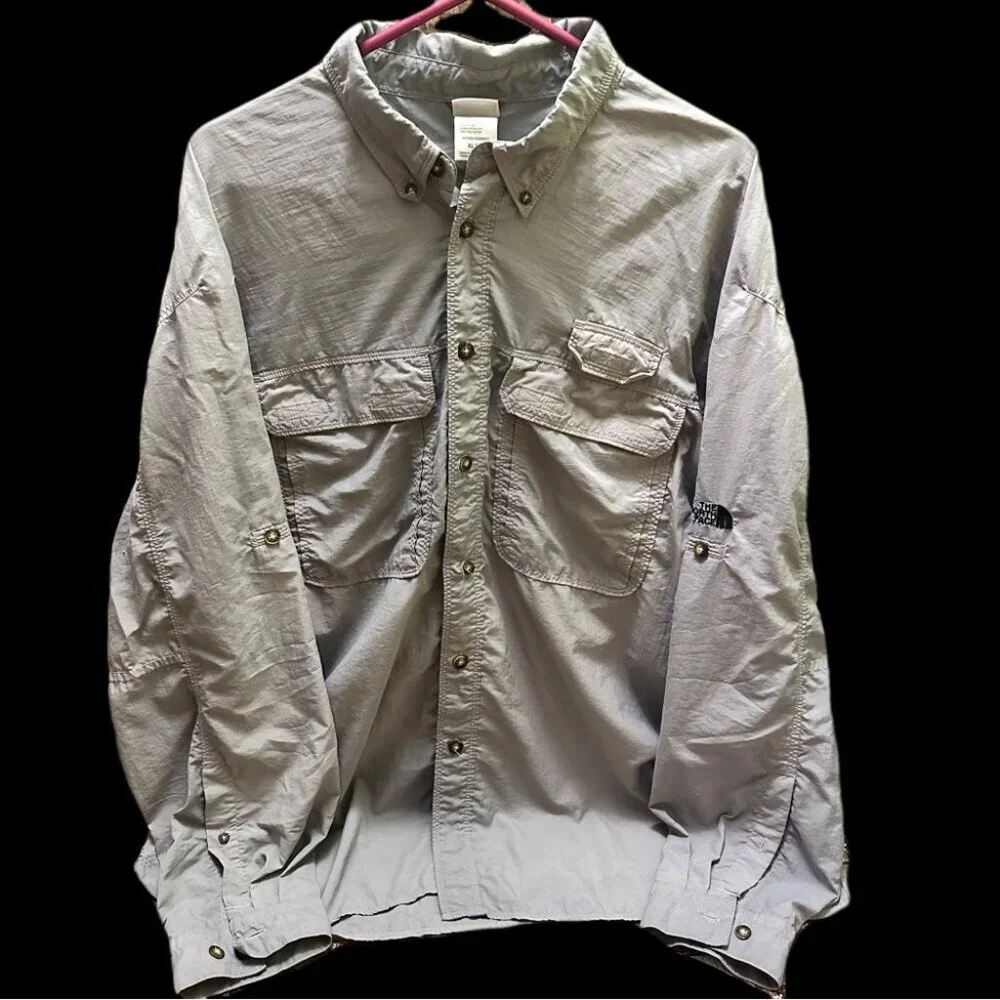 The North Face Gray Button-Up Shirt size XL